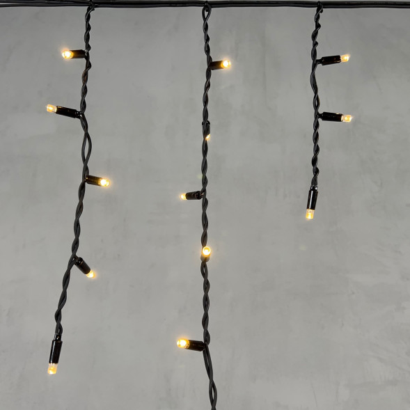 Светодиодная бахрома с колпачком 3,1*0,5 м., 120 теплых белых LED ламп, каучуковый черный провод, LTC (LL120-1-2WW) 