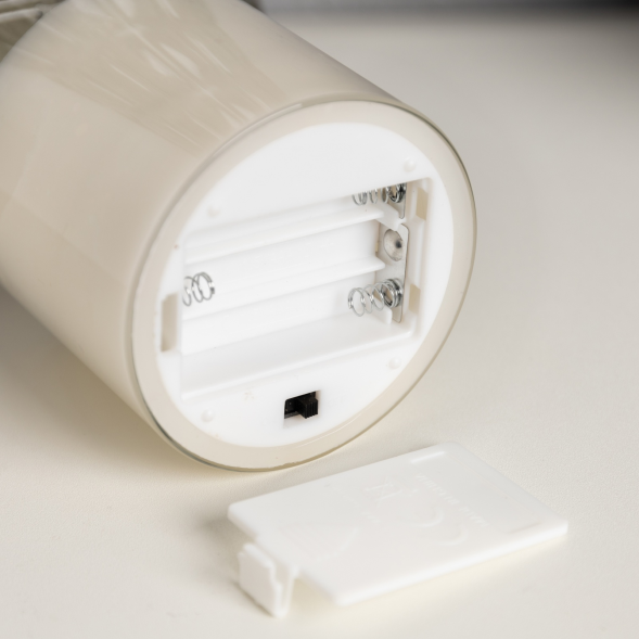 Светодиодная свеча белая 7.5×10×7.5 см., воск, пластик, батарейки АААх3, Luazon Lighting (9907627) 