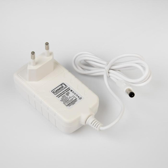 Комплект светодиодной ленты General 5 м., IP20, SMD2835, 60 LED/м., 12 В, 6500К, GENERAL (7753069) 