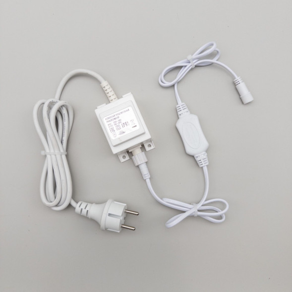 Трансформатор 30W с выпрямителем 24В., до 600 LED, провод белый Каучук, IP65, LTC (PTR30-3A-W) 