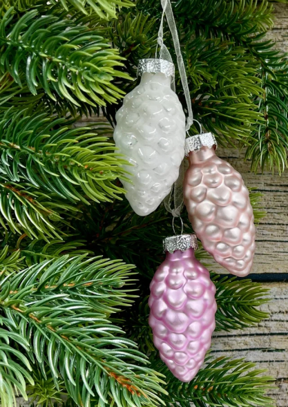 Набор стеклянных украшений Гроздь Шишек, 3 шт., 6 см., лилово-розовый, Christmas DeLuxe (89873) 