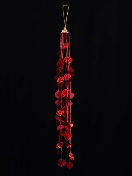 Подвеска из бисера с пайетками Алые паруса, красная с золотом 30 см., Christmas DeLuxe (88905) 