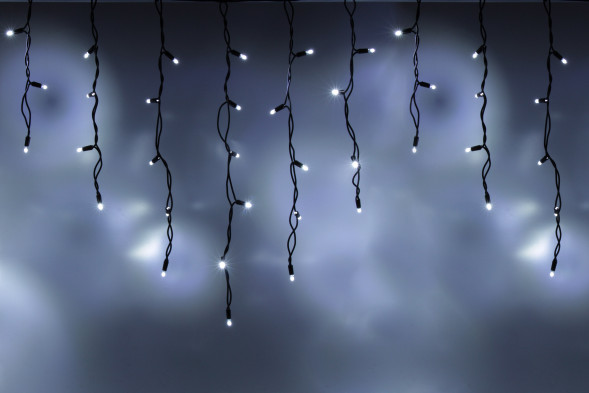 Светодиодная бахрома 108 холодных белых LED ламп, 3*0.6 м., 220В, мерцание, черный резиновый провод, Teamprof (TPF-i3*0.6F-RB/W)  