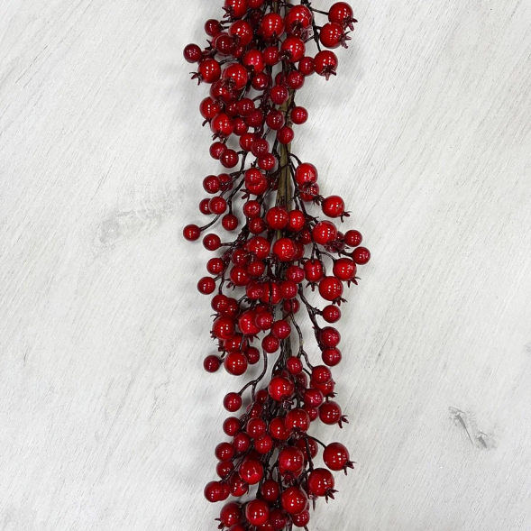 Гирлянда Беатрис с красными ягодами 185 см., Christmas DeLuxe (87401) 