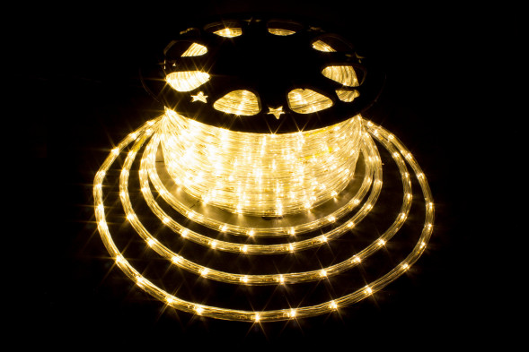 Дюралайт круглый Ø 10.5 мм., 220V, 3-жилы, теплые белые LED лампы 24 шт на 1 м., бухта 50 м, силикон, Winner (05.50.10,5.24WW) 