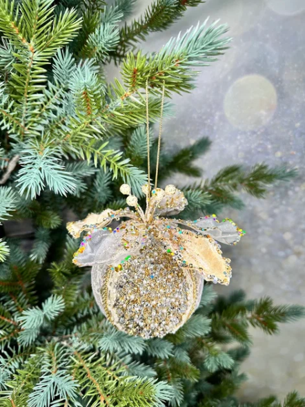 Винтажный шар Магнолия нежная 10 см., шампань, 1 шт., Christmas DeLuxe (86596) 