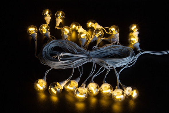 Светодиодная гирлянда Винтаж 20 теплых белых LED ламп, 10 м., статика, белый резиновый провод, Teamprof (TPF-VBL-10M-20-220V-RW/WW) 