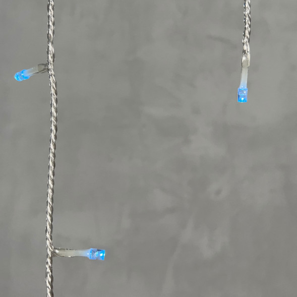 Светодиодная гирлянда бахрома 3*0.5 м., 3 батарейки типа D 4.5V, 100 LED ламп небесно голубого цвета, прозрачный силикон, LTC (ECC100-10-8SB) 