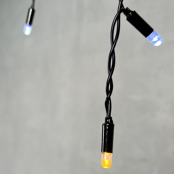 Светодиодная бахрома с колпачком 3,1*0,5 м., 120 желтых LED ламп, мерцание, черный провод ПВХ, IP65, LTC (PIL120BLWCAP-11-2Y) 