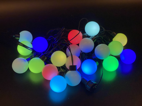 Светодиодная гирлянда шарики 5 м., 20 RGB LED, черный резиновый провод, Teamprof (TPF-S5-20C/24V-40B-SRB/RGB) 